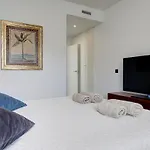 Stylish Hills With Lovely Views Apartment *