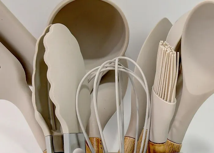 Апартаменти Stylish Hills With Lovely Views