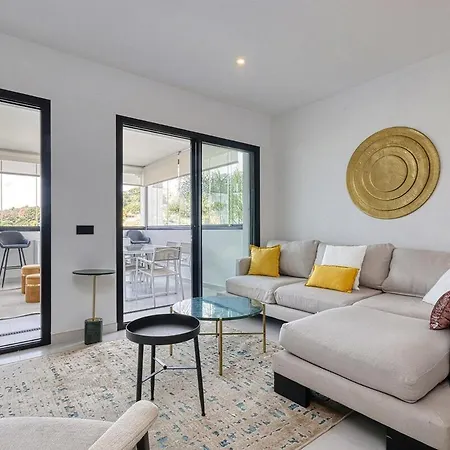 Apartmán Stylish Hills With Lovely Views