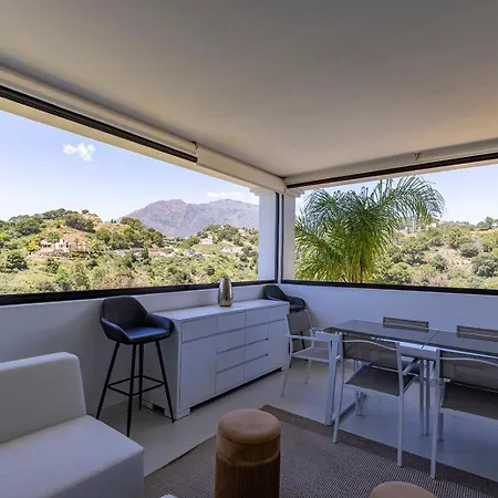 Stylish Hills With Lovely Views *