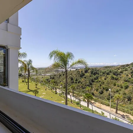 Apartment Stylish Hills With Lovely Views *