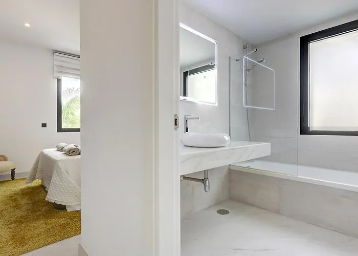 Apartman Stylish Hills With Lovely Views