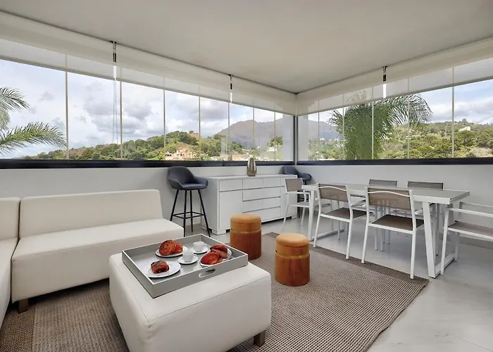 Stylish Hills With Lovely Views Estepona