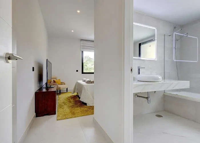 Stylish Hills With Lovely Views Apartman