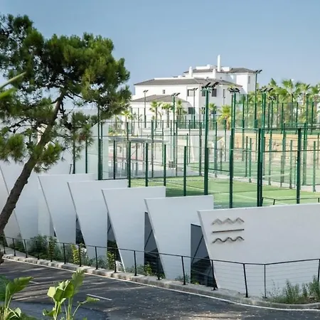 Stylish Hills With Lovely Views