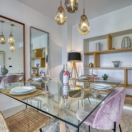 Апартаменти Stylish Hills With Lovely Views Естепона